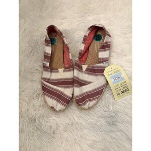 NWT Toms Womens Slip On Espadrilles 8-READ